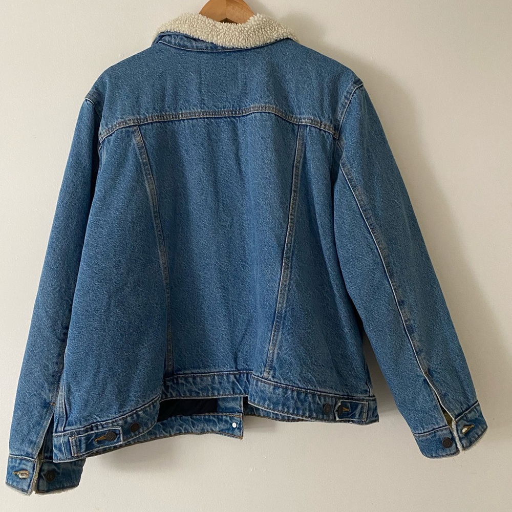 Levi’s Denim Trucker Fleeced collar Denim Jacket - Picture 6 of 8